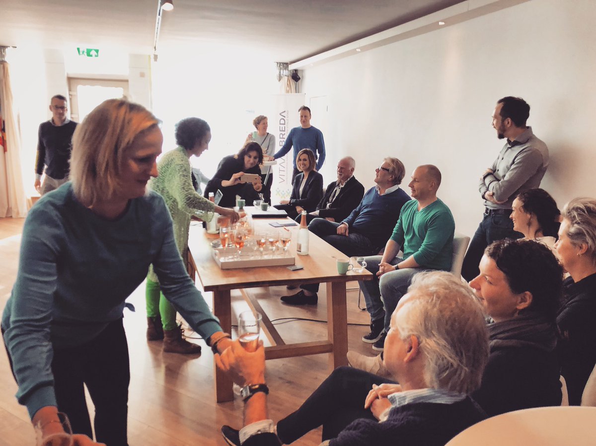 melanierijkers's tweet image. Bij @VitaalBreda en de #nieuweruimte werken we aan onze natuurlijke #gezondheid en willen we dat @breda de Vitaalste Stad van Nederland wordt in 2025 #Proost! 

#vitaalbreda #PuurZien #Breda #vitaliteit voor bewoners en bedrijven
