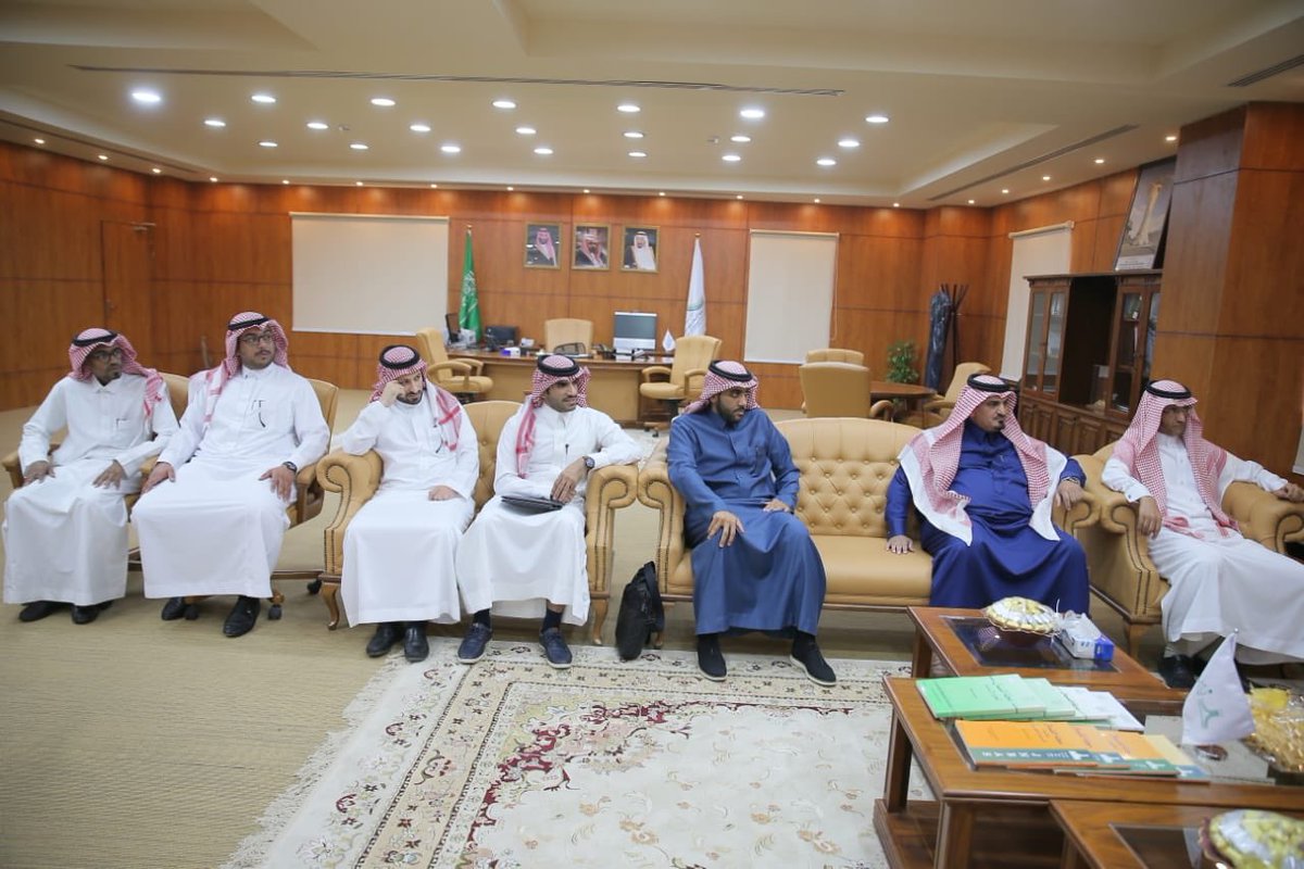 NBU_KSA's tweet photo. استقبل معالي مدير الجامعة الأستاذ الدكتور محمد بن يحيى الشهري، في مكتبه وفداً من مؤسسة الملك عبدالعزيز ورجاله للموهبة والإبداع وشركة معادن، وجرى خلال اللقاء بحث سبل التعاون المشترك.
#جامعة_الحدود_الشمالية #الحدود_الشمالية #معادن https://t.co/DzQQiwNLk1