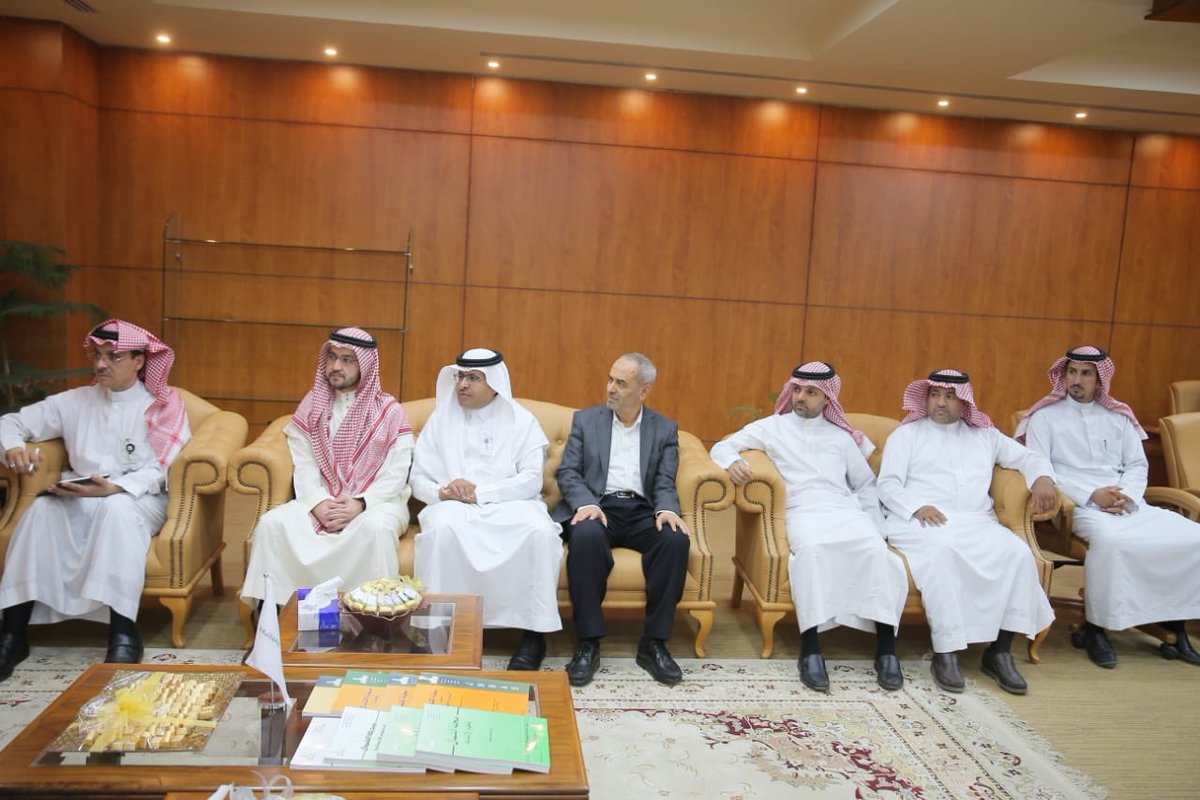 NBU_KSA's tweet photo. استقبل معالي مدير الجامعة الأستاذ الدكتور محمد بن يحيى الشهري، في مكتبه وفداً من مؤسسة الملك عبدالعزيز ورجاله للموهبة والإبداع وشركة معادن، وجرى خلال اللقاء بحث سبل التعاون المشترك.
#جامعة_الحدود_الشمالية #الحدود_الشمالية #معادن https://t.co/DzQQiwNLk1