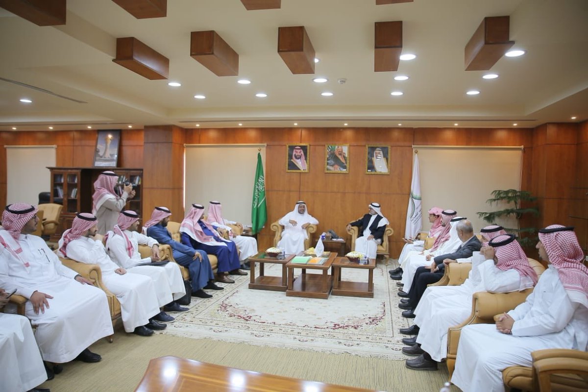 NBU_KSA's tweet photo. استقبل معالي مدير الجامعة الأستاذ الدكتور محمد بن يحيى الشهري، في مكتبه وفداً من مؤسسة الملك عبدالعزيز ورجاله للموهبة والإبداع وشركة معادن، وجرى خلال اللقاء بحث سبل التعاون المشترك.
#جامعة_الحدود_الشمالية #الحدود_الشمالية #معادن https://t.co/DzQQiwNLk1