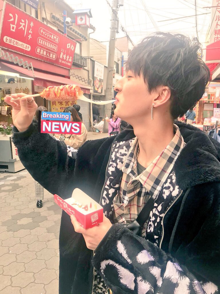AREN0807OSK's tweet photo. 実は今年も出てるんです。
去年は面接受かって終わりだったんで
今年はLDK頑張るんで応援宜しくです📣
#男子高生ミスターコン 
#男子高生ミスターコン2019 
#今日好き 
#恋する週末ホームステイ 
#108円で売ってたら買ってくれる人RT 
#1mmでもいいと思ったらRT 
#男子高校生 
#インキャ応援してね https://t.co/iSezQTgLAz