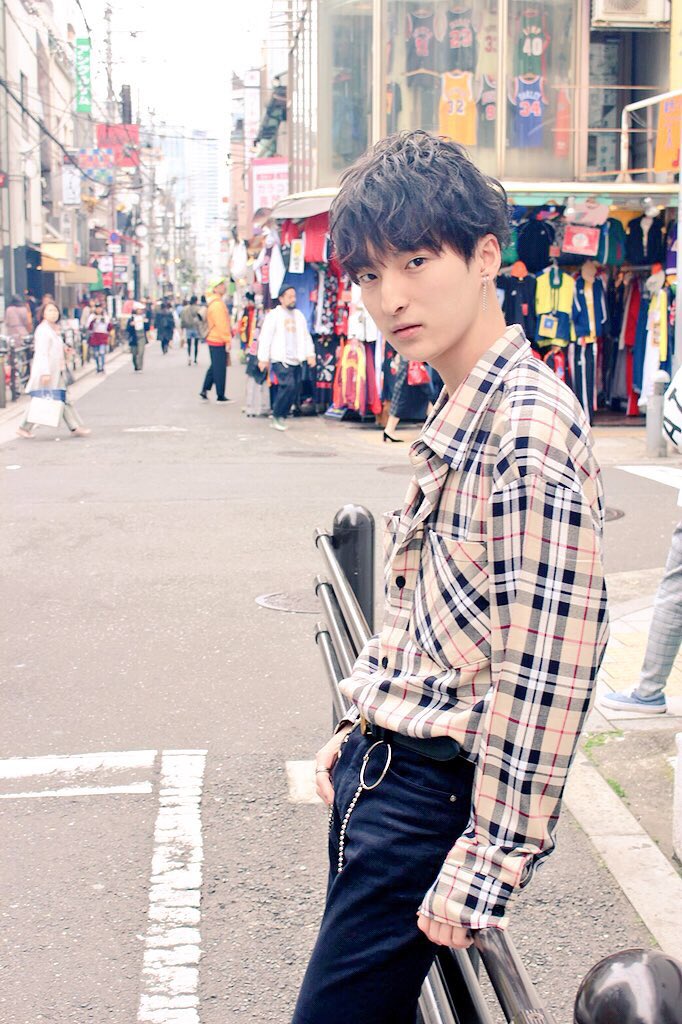 AREN0807OSK's tweet photo. 実は今年も出てるんです。
去年は面接受かって終わりだったんで
今年はLDK頑張るんで応援宜しくです📣
#男子高生ミスターコン 
#男子高生ミスターコン2019 
#今日好き 
#恋する週末ホームステイ 
#108円で売ってたら買ってくれる人RT 
#1mmでもいいと思ったらRT 
#男子高校生 
#インキャ応援してね https://t.co/iSezQTgLAz