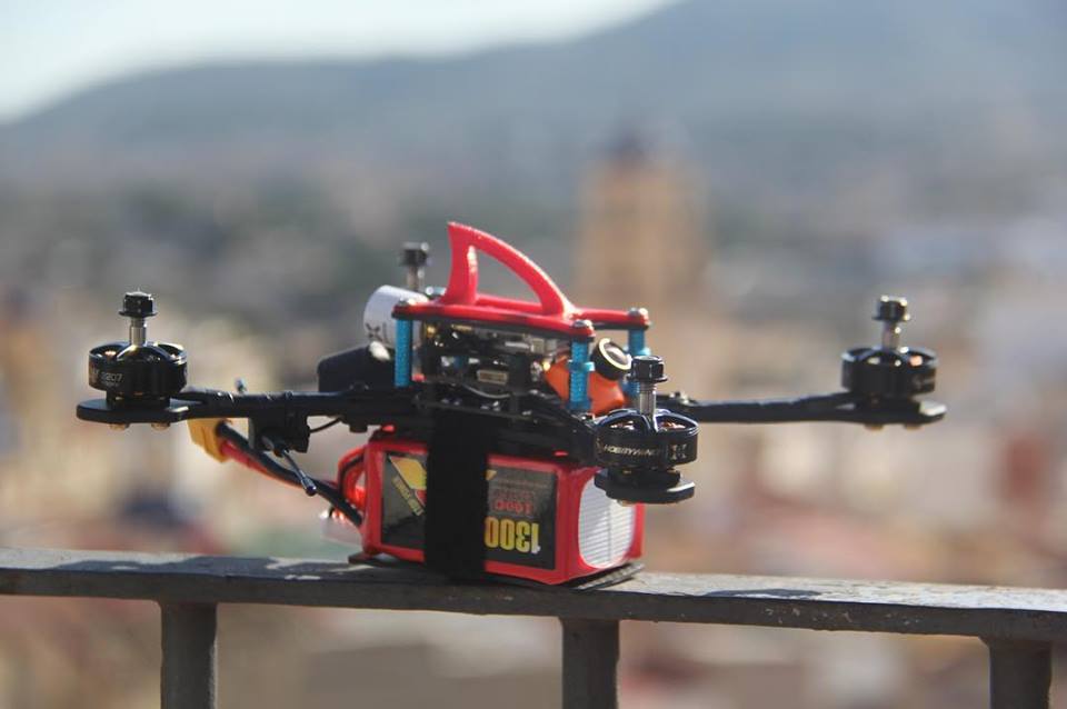 EtopBattery's tweet photo. Etop Power Battery
#drone #fpv #fpvquad #fpvdrone #fpvflying #fpvracing #fpvlife #fpvfreestyle #fpvaddiction #fpvpilot #fpvfun #Etoppower #fatshark #gopro #flysky #german #crew #rcfun #quadcopter #RaceCopter #FPV #Etoplipo #EtopGroup https://t.co/LRhm4JugJ6