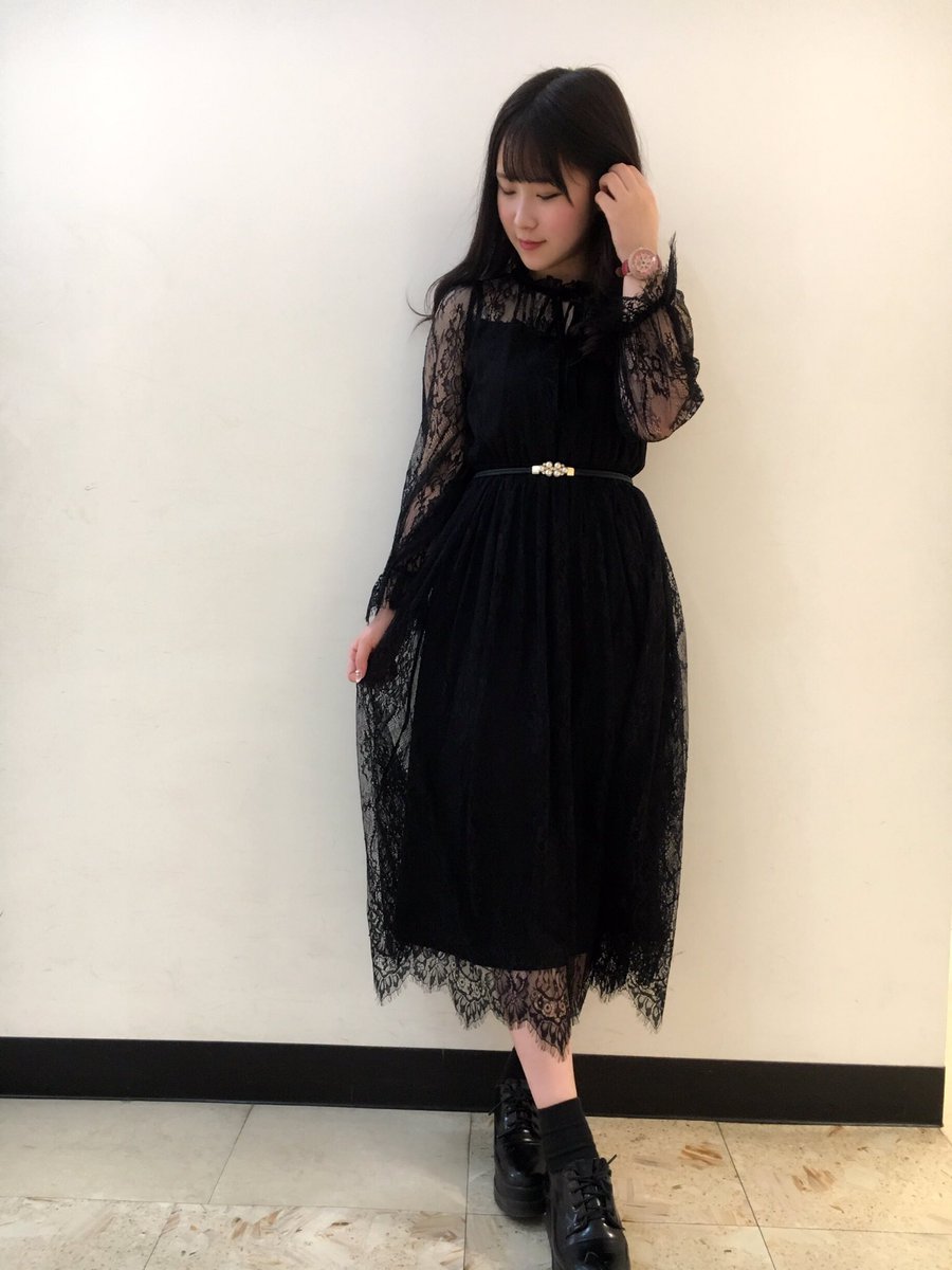 Rojita New Arrival リボンチョーカーレースロングワンピース 8 500 Tax ホワイト グレー ブラック 大人可愛いワンピースです 流行りのマウンテンパーカーやジャケット合わせなども Rojita ロジータ T Co Ya47y