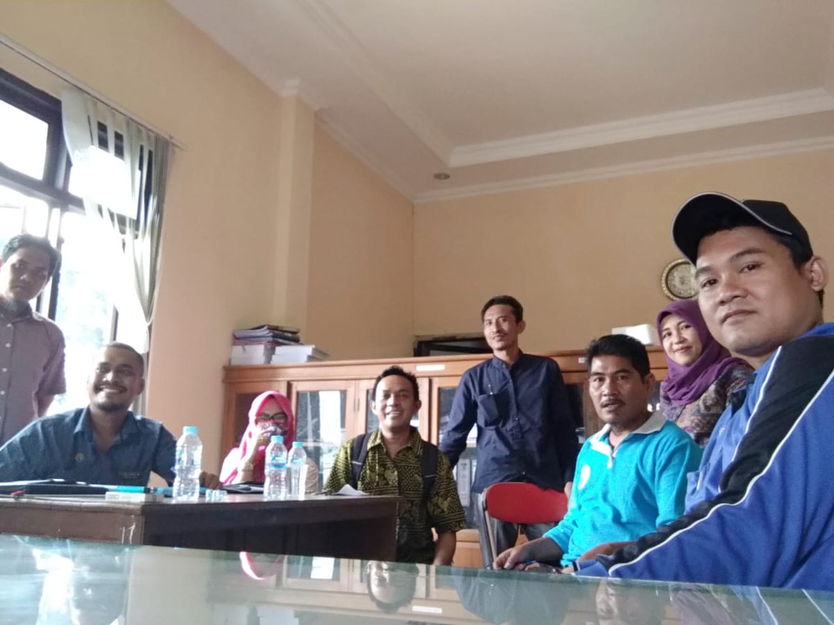 SutriEndang's tweet photo. Rakor kegiatan kinerja pendamping kecamatan mandiangin PD PLD TAPM bersama Kpw provinsi jambi
@jokowi 
@EkoSandjojo 
@taufikmadjid71 
@SarolangunTppi https://t.co/HJdOyk3Vw4