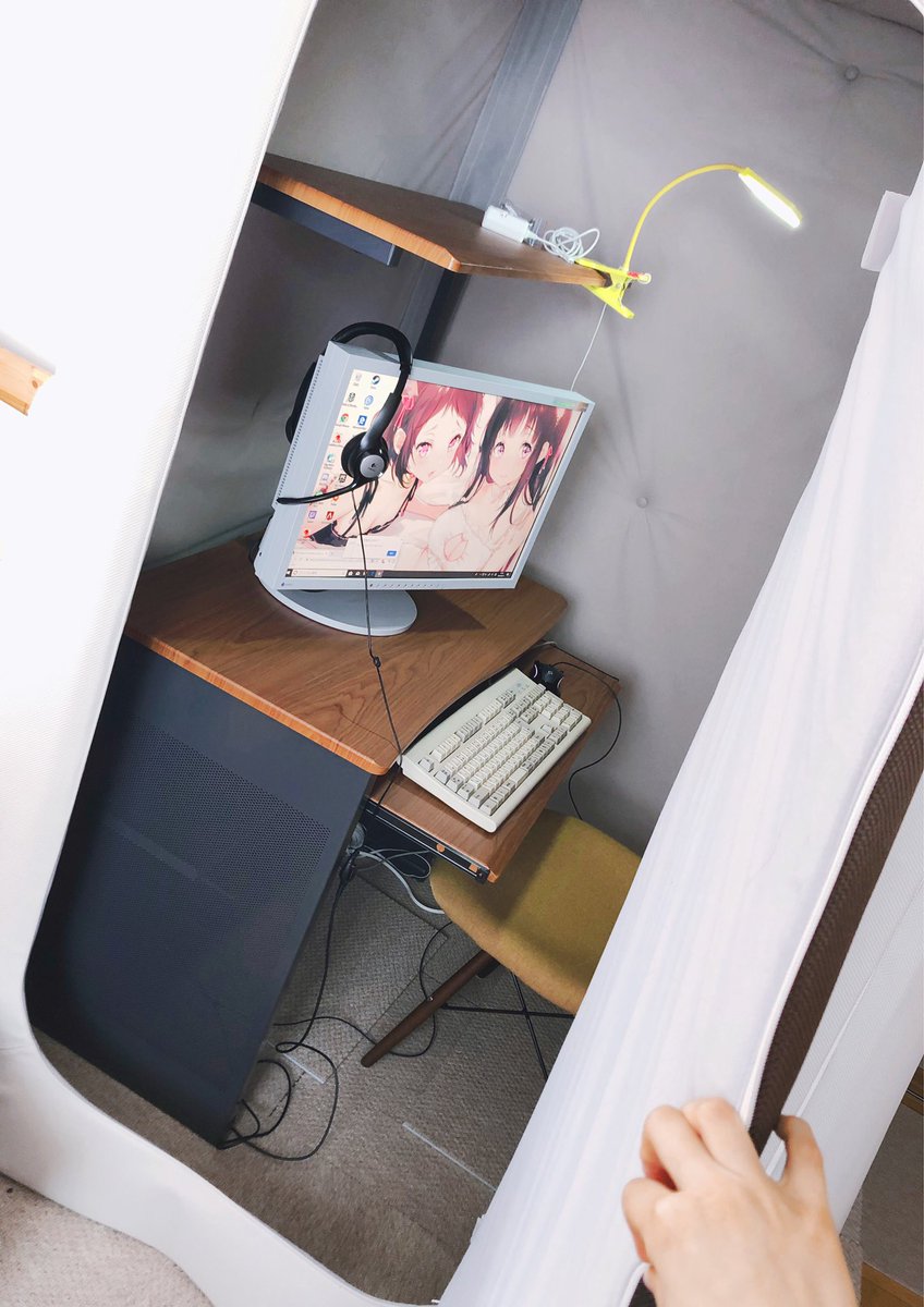 めるも 悲報 ワイ氏 ゲーム中のvcの声がうるさいと苦情を家族氏から受け今日から隔離施設で暮らすことに めるも 悲報 ワイ氏 ゲーム中のvcの声がうるさいと苦情を家族氏から受け今日から隔離施設で暮らすことに