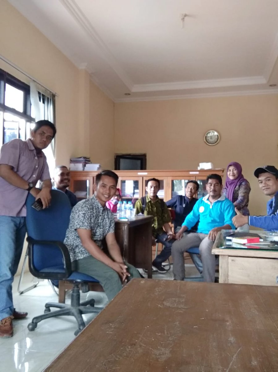 SutriEndang's tweet photo. Rakor kegiatan kinerja pendamping kecamatan mandiangin PD PLD TAPM bersama Kpw provinsi jambi
@jokowi 
@EkoSandjojo 
@taufikmadjid71 
@SarolangunTppi https://t.co/HJdOyk3Vw4