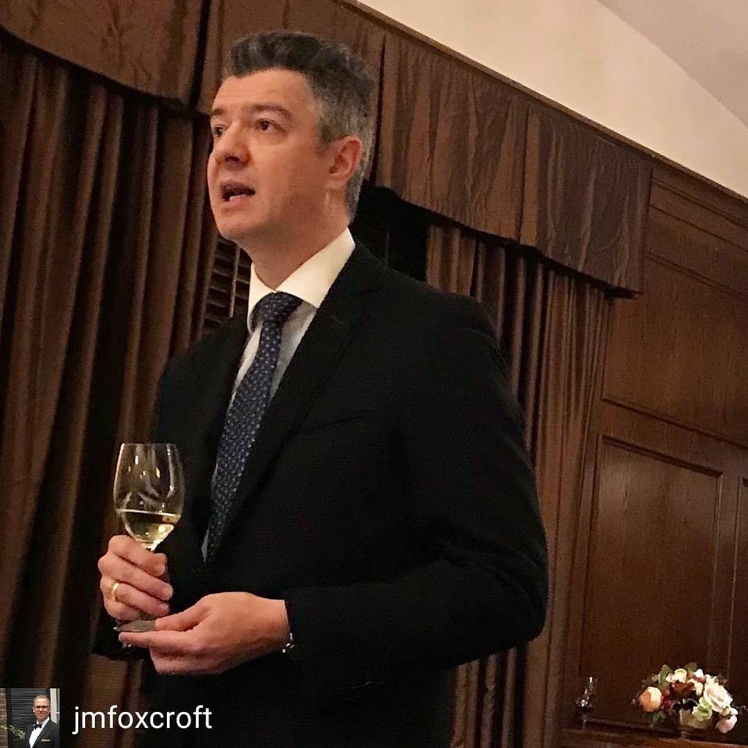 Vinexxpert's tweet photo. This week, we had the special privilege of welcoming Philippe Guigal of @DOMAINEGUIGAL for two exquisite wine tastings @nationalclubtoronto & @georgeonqueen
#eguigal #guigal #laturque #lalandonne #lamouline #côterôtie #domaineguigal #frenchwine #wine #winelover #rhonevalley https://t.co/YQ0l5aZJrM