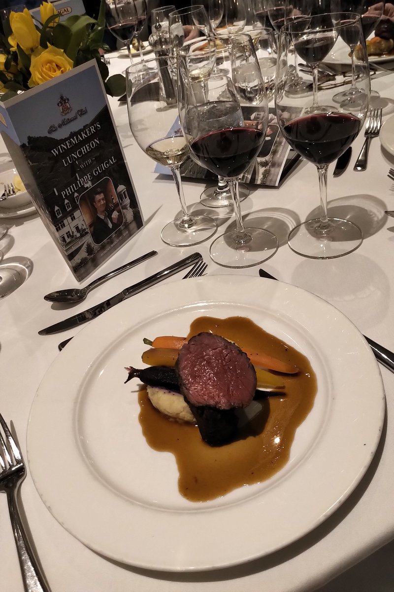 Vinexxpert's tweet photo. This week, we had the special privilege of welcoming Philippe Guigal of @DOMAINEGUIGAL for two exquisite wine tastings @nationalclubtoronto & @georgeonqueen
#eguigal #guigal #laturque #lalandonne #lamouline #côterôtie #domaineguigal #frenchwine #wine #winelover #rhonevalley https://t.co/YQ0l5aZJrM