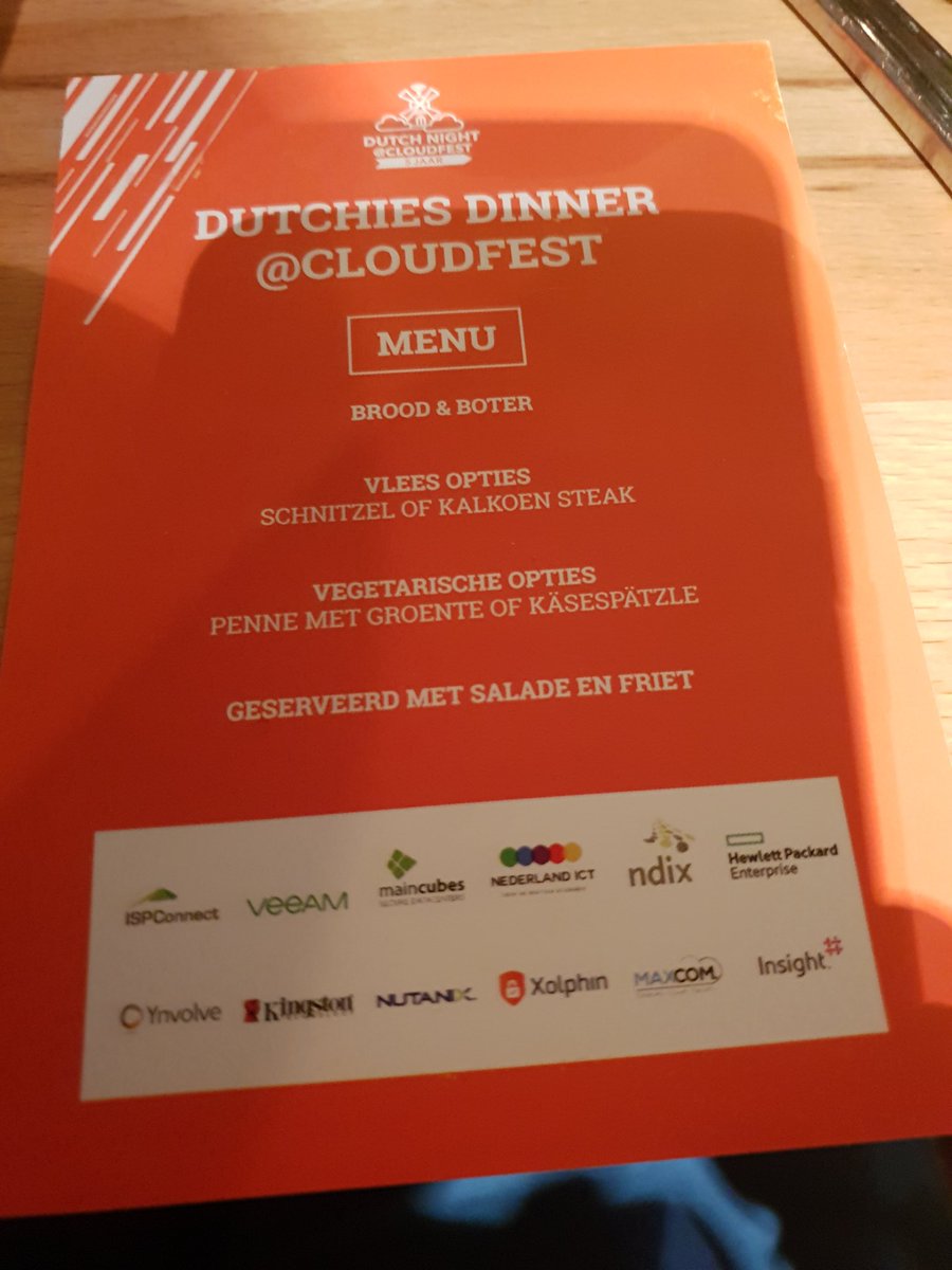 maxcom_nl's tweet photo. At #cloudfest great #DutchNight https://t.co/AXn8CGYQVQ