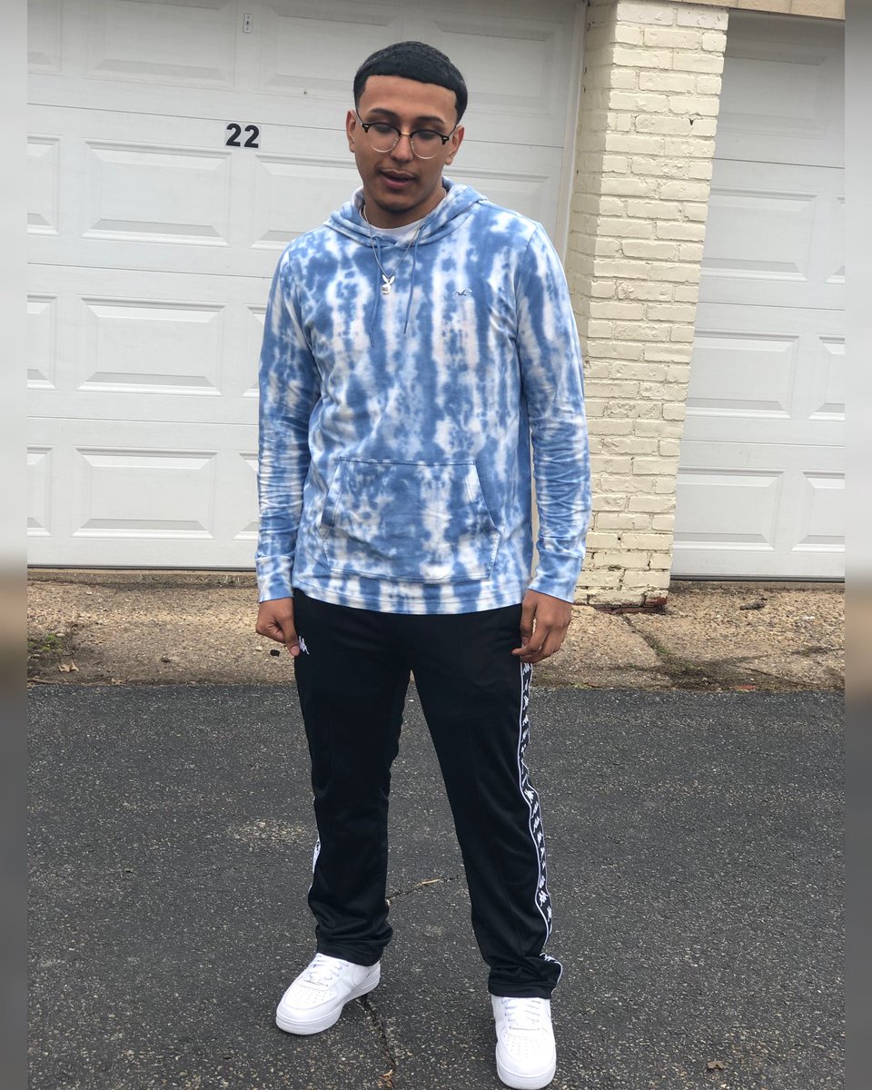 VloneSebs's tweet photo. They call me aids cause I be killing shit https://t.co/xX3XwwnNkI
