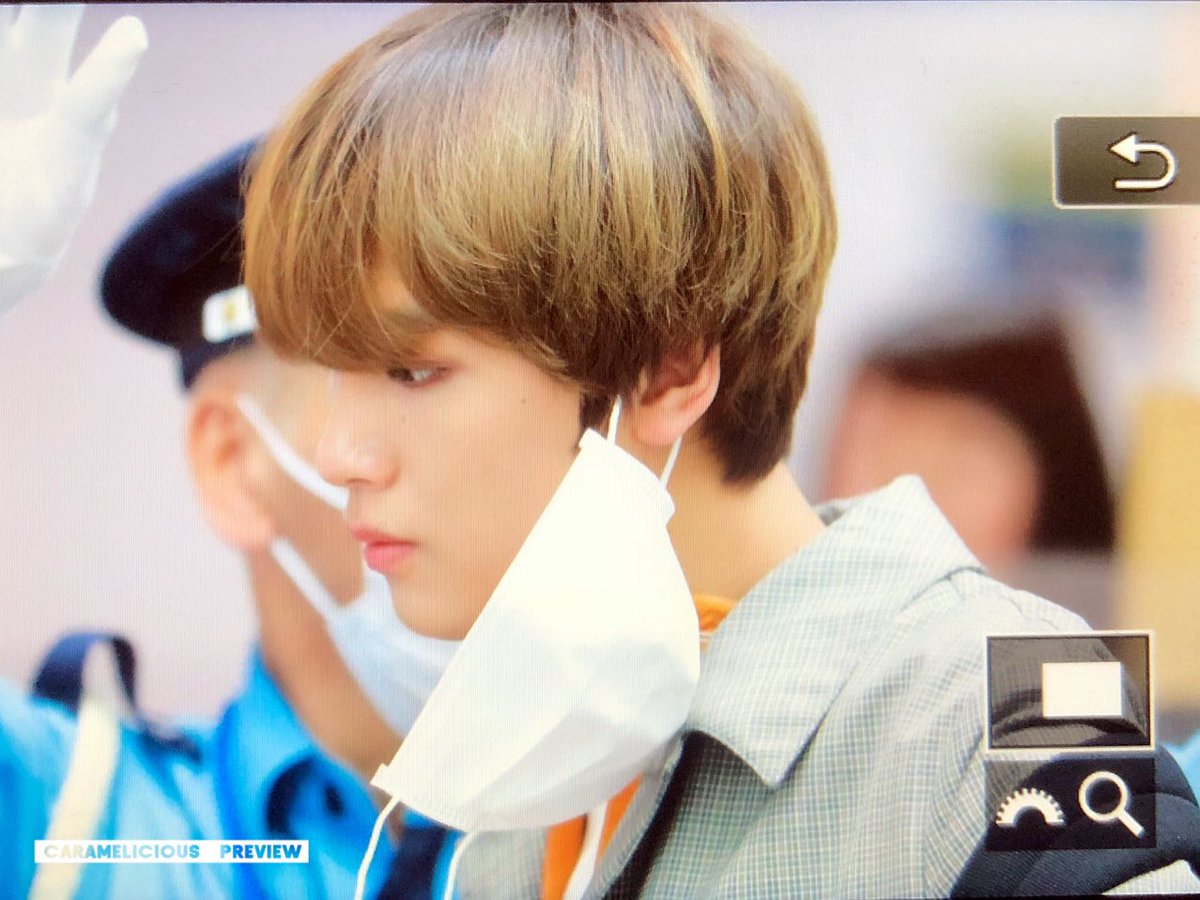 markuriee82's tweet photo. Haechannnnnnnn!!!! Kangennn akutu :(
#WelcomeBackHaechan #HaechanIsBack #HAECHAN #fullsun βοΈβοΈ https://t.co/ENbFCcDdJx