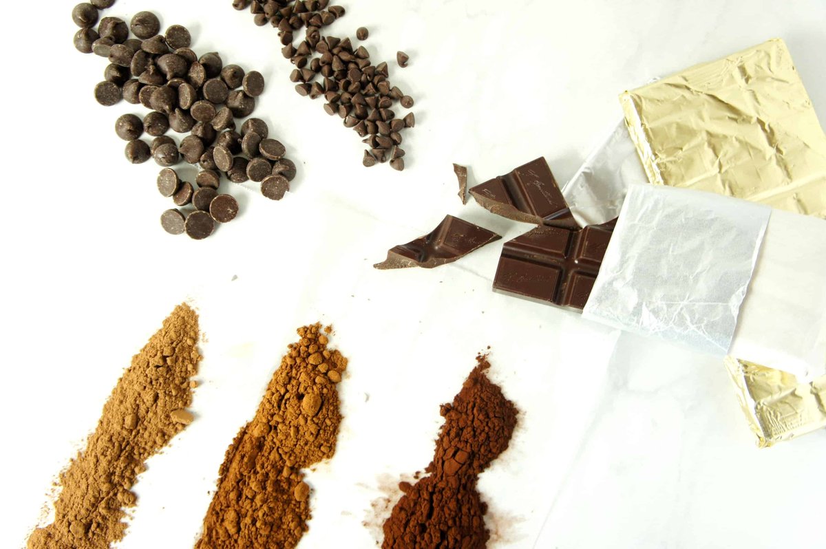 mmarinwriter's tweet photo. Cooking With Chocolate: A Beginner's Guide - an great, easy resource for bakers and home cooks who love chocolate! #baking #chocolate #cocoa #essentialingredients #foodlearning #ingredientprofile #foodblogger #eeeeeats #myopenkitchen #makeitdelicious https://t.co/RZVJIPTEDa https://t.co/tiu4W5lJEP