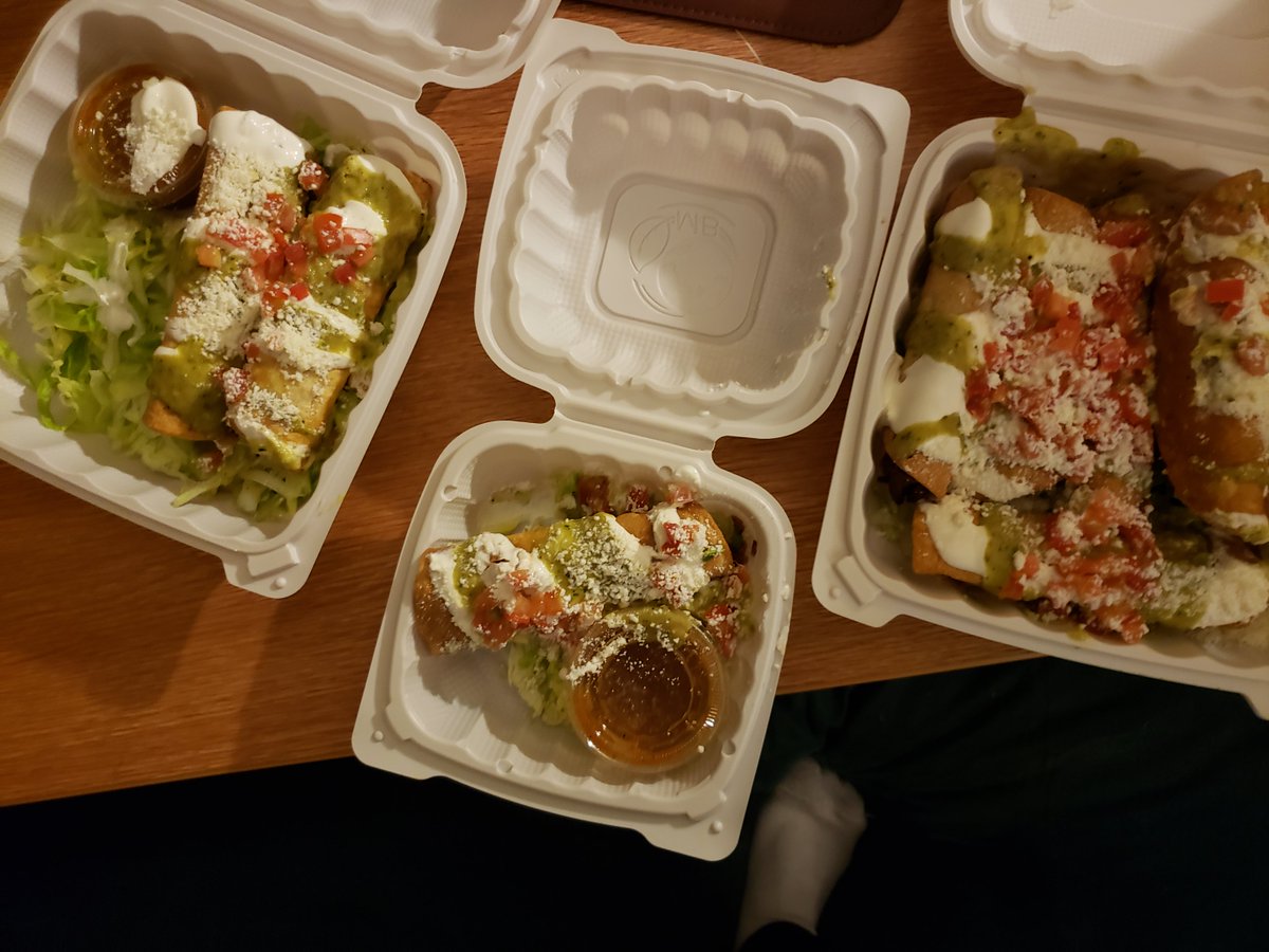 PRwahine's tweet photo. Hey @DoorDash Visiting my college student who tells me you're amazing. But EVERY ORDER THIS WEEK HAS BEEN WRONG. We ordered tacos and flautas - no cilantro/sauce (we are the unfortunate genetics who think cilantro tastes like soap) &amp; we received this. How can we fix this? https://t.co/S5b6F0KVvt