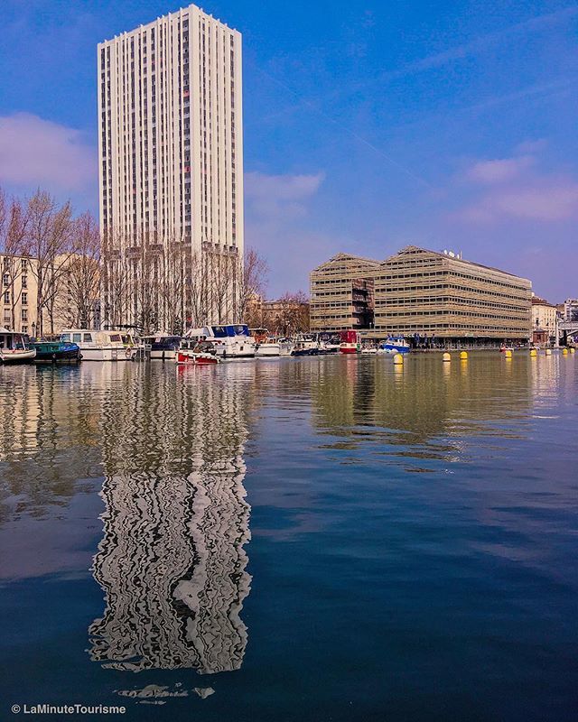 laminutetourism's tweet photo. Si on partait prendre l'air
Le ciel qui nous appartient
Si on partait pour l'important
On peut y penser maintenant
Si on partait...
La Promenade Eric Tabarly
Paris,
Mars 2019
#laminutetourisme
#paris
#paris19
#parisjetaime
#thisisparis
#architecturelo… https://t.co/GgpvhnFMGT https://t.co/DqSUOiowIH