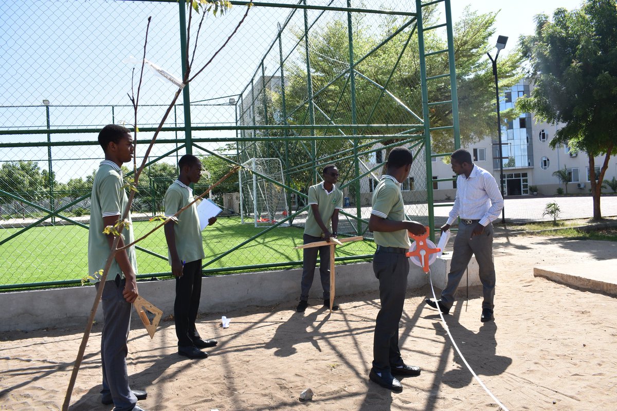 shamsiyeboys's tweet photo. โTell me and I forget, teach me and I may remember, involve me and I learn โ Benjamin Franklin
Our future land surveyors at field
Form 5 students with their Geography teacher Mr Sadath doing practical geography around the school premises
#ShamsiyeSchools
#learningthroughpractice https://t.co/bzKBLWnjdG