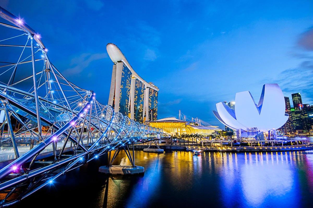 AsiaEscape's tweet photo. Is #Singapore calling your name? Discover cultural heritage, great food, amazing shopping and more with our holiday deals. Check them out here: 
https://t.co/xgrDfYy9kV https://t.co/KYSdKUpAmc
