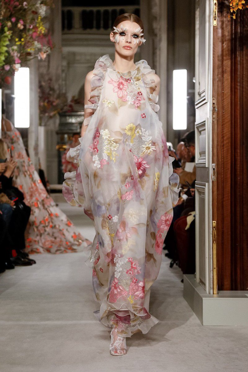 modablackk's tweet photo. Valentino Haute Couture 2019
https://t.co/Ld8l0s5A6o
https://t.co/YF4QSanxbg
https://t.co/DiMhh4FK25
https://t.co/m2hXMqWeVA https://t.co/BqzI0rnMQK