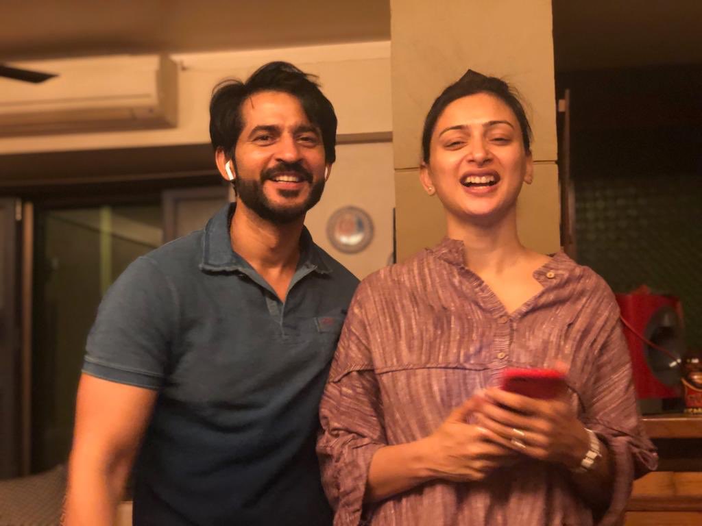 tentej's tweet photo. You are the source of my joy, the centre of my world and the whole of my heart❤️ I love you @gpradhan7774
#HitenTejwani #GHTWednesday #WomanCrushWednesday #WCW #Gauri #Actor #Love #LifePartner #MyWife #Soulmate #Happy #Wednesday #Woman #Bond #Beautiful #Life https://t.co/ILLIslqRA8