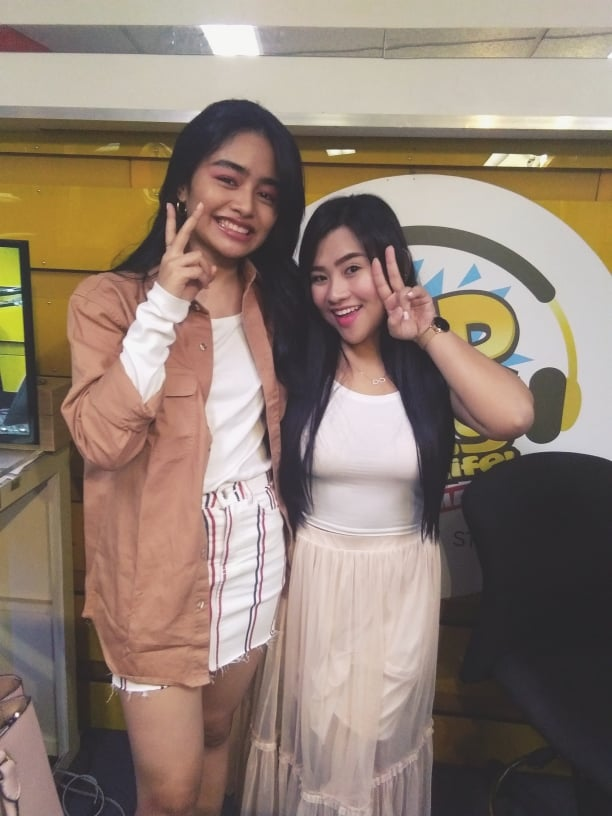 MORentPH's tweet photo. Vivoree Esclito, live na live dito sa #PlaylistPaMORe with Eva Ronda!

Kinig-nood na sa https://t.co/P9Y86MBL49 o sa https://t.co/h77N1KDAUR. https://t.co/3ofmPIoARI