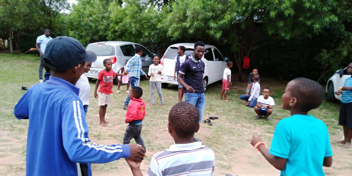oscar_madonsela's tweet photo. Holiday programs on movement @GwfOnline @HazyviewDLC https://t.co/ZHTXAneOOc