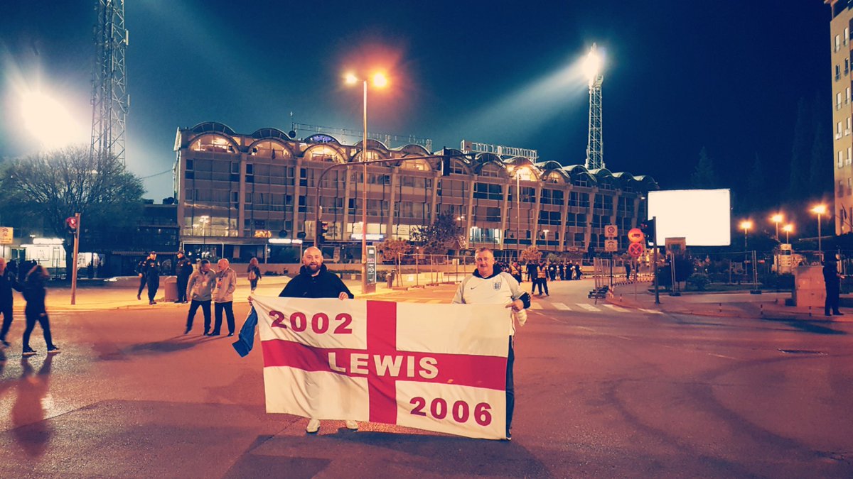 OneLewisONeill's tweet photo. Morning all, can you please RT to thank everyone who has helped to get Lewis' flag back after it was stolen out in Montenegro on Monday ๐๐ด๓ ง๓ ข๓ ฅ๓ ฎ๓ ง๓ ฟ @BroadcastMoose @talkSPORT @talkSPORTDrive @England #MONENG #ThreeLions https://t.co/GFNxTwwIXI