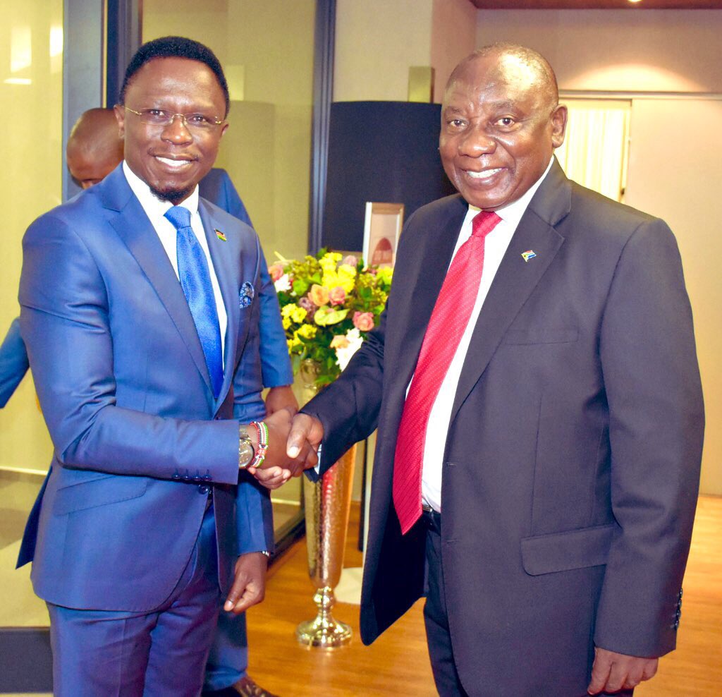 AbabuNamwamba's tweet photo. Just got to love KOT, don’t you! Enjoyed this “Ababu-Terrah clad” brouhaha amidst the bustle of preparing to return home from representing my boss, my President in Pretoria. On dress code thingie, I travel easy, and dress smart for officials. Denim is dope. Thaz my style buddiez! https://t.co/8IDkqRUpJZ