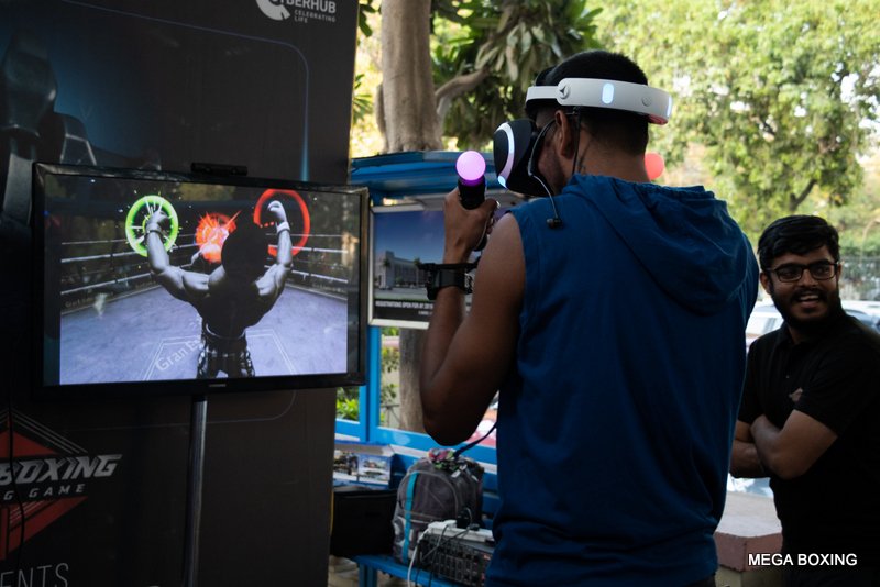 MegaBoxingIN's tweet photo. Mega Boxing team at Galleria introducing the crowd to the world of boxing through VR and engaging activities!
#Galleria #Gurgaon #MegaBoxing #BoxingVR #VRGames #creed2 @creedmovie  #BoxingNews #boxingstream https://t.co/7VsaDBZkSE