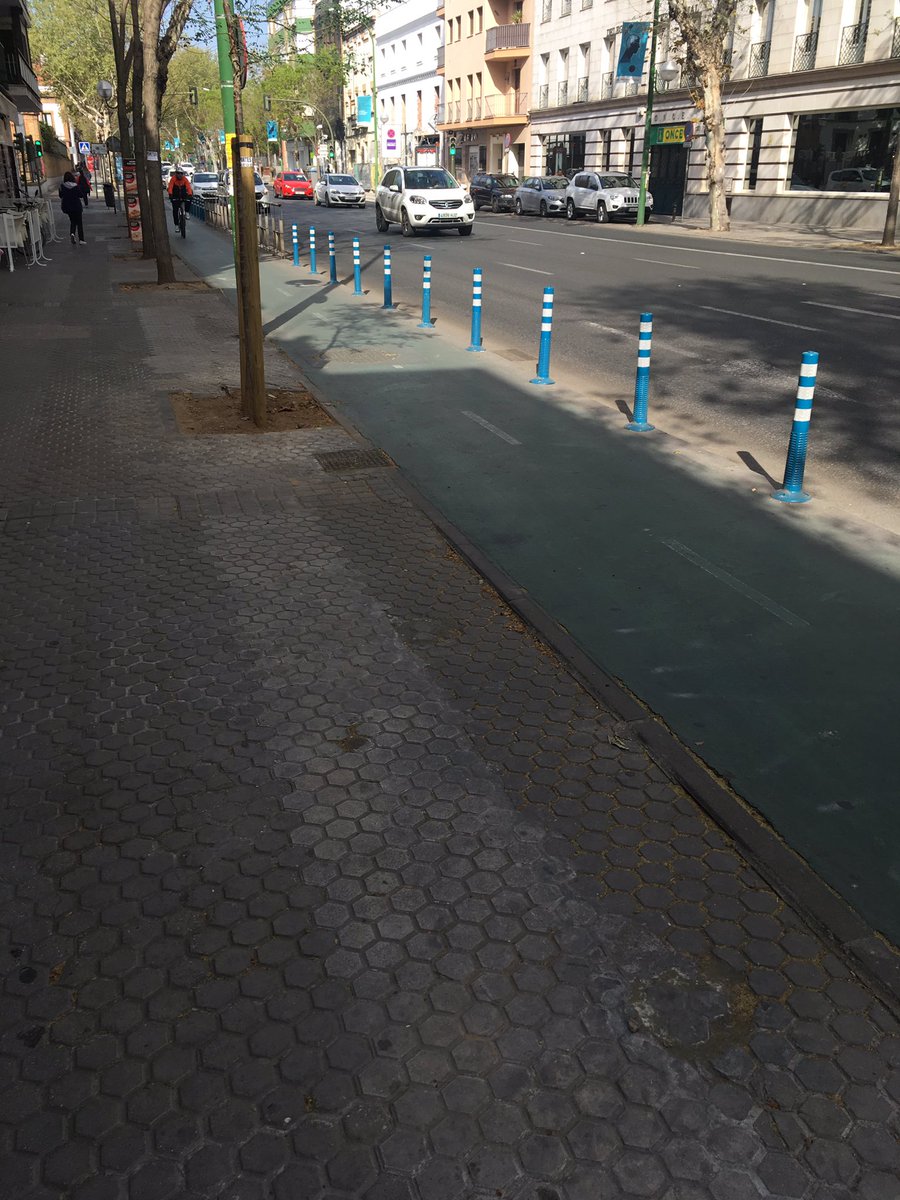 CHHInterpreting's tweet photo. @ExeterCycling just got back from Seville and was blown away by their cycle network. I felt so safe cycling around the (very busy) city. #Cycling #ProtectedCycleLanes https://t.co/zkzS4cPn5R