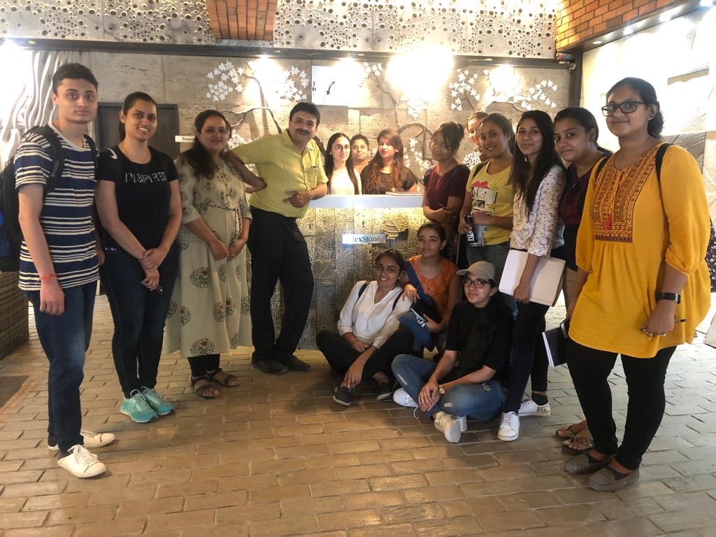 Flexstone_inc's tweet photo. FlexStone®
UID college students at the FlexStone Ahmedabad Gallery, exploring and learning the products.
#productawareness
#wallhighlighters #wallcladding #wallprotection #maintenancefree #handmadestones #concrete #claddingsolutions
#flexstone
https://t.co/sH5sEI9go4 https://t.co/lpUscTQ3Kl