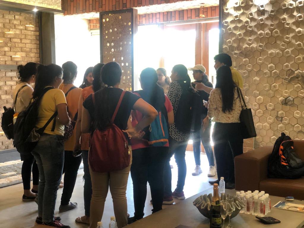 Flexstone_inc's tweet photo. FlexStone®
UID college students at the FlexStone Ahmedabad Gallery, exploring and learning the products.
#productawareness
#wallhighlighters #wallcladding #wallprotection #maintenancefree #handmadestones #concrete #claddingsolutions
#flexstone
https://t.co/sH5sEI9go4 https://t.co/lpUscTQ3Kl