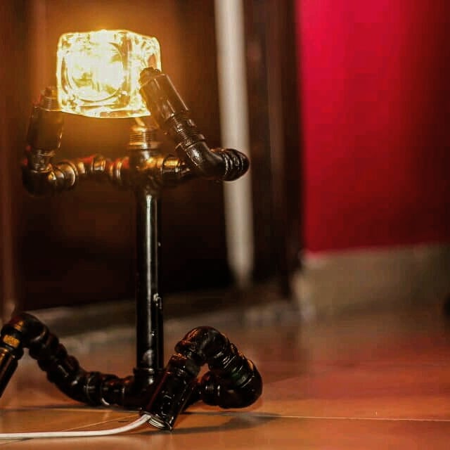 Unclebulos's tweet photo. " There are many colorful flowers on the path of life, but the prettiest have the sharpest thorns. ~African Proverb"
Adjustable table lamp.
#tablelamp
#talesbytheriverside #unclebulosconstructions #madeinphcity
#madebyunclebulos #pipestories https://t.co/jlTXKw62y7