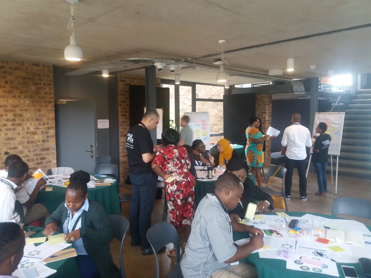 Elhadid76533907's tweet photo. Being a big advocate of collective leadership.model, i never get bored of the collective leadership activity. Now ASLP allies are implementing collective leadership model at their own leadership initiative. @bernardslippers #ImagineFutureAfrica #ASLP2019 https://t.co/in2rGOsv5M