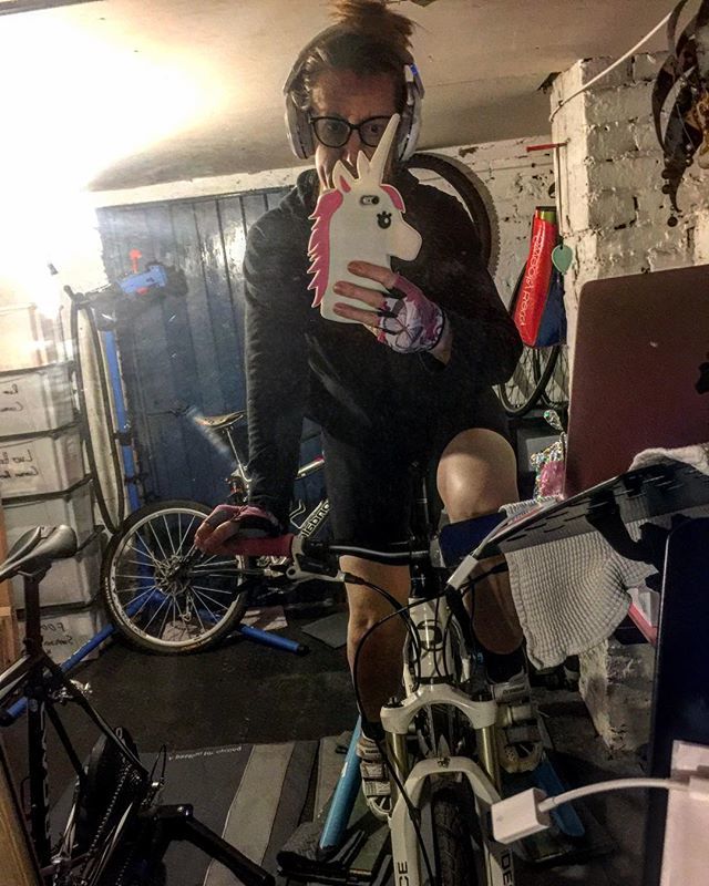 all4sakeofcake's tweet photo. 6am and on the bike 🚲 Neurologist 🧠 gave me a cautious green light🚦to return to cycling 🚴🏼‍♀️ for a few weeks to see how I manage but still banned ❌from lifting 🏋🏼‍♀️ so @trainerroad let’s begin... https://t.co/B5giKcj3VU