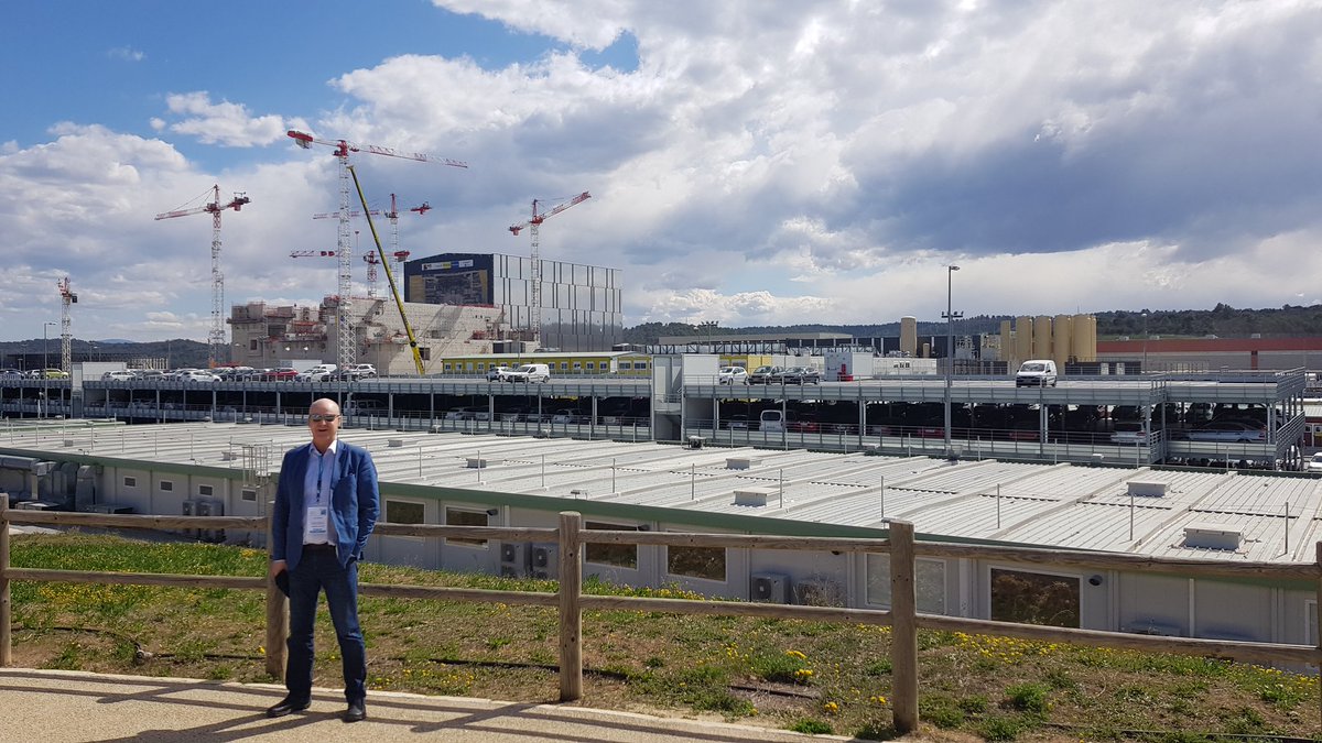 ArtoTimperi's tweet photo. ITER site on the back reaching the heights and for the first plasma in the year 2025. https://t.co/bpRtc5WUhi