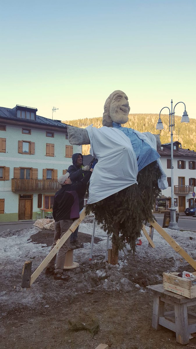 dolomiti@valcomelico.it tweet media