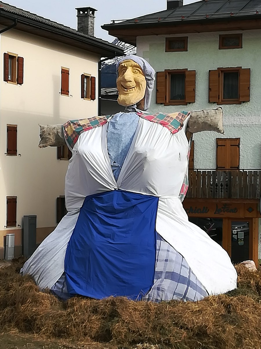 dolomiti@valcomelico.it tweet media