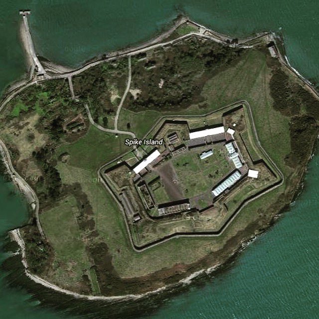 BestofCork's tweet photo. RT @SpikeIslandCork: You can see our island fortress up close this sunny weekend, tickets on sale via the website. Visit the island where Ireland remembers.
@pure_cork @Corkcoco @ancienteastIRL #Cork #Cobh #corkdaysout #Ireland @EastCork1 #corktodo @w… https://t.co/R64rma5mXB