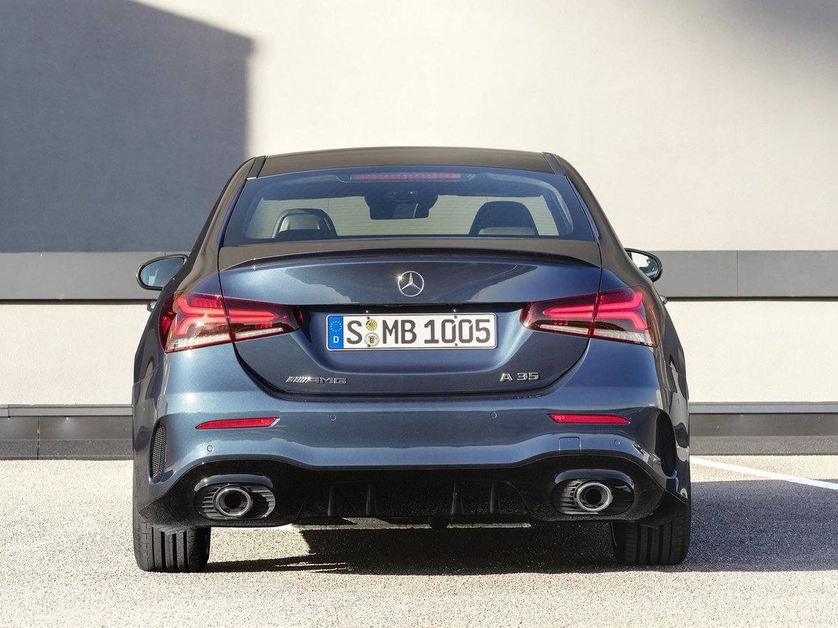 jrgulinelli's tweet photo. Mercedes-Benz A35 AMG Sedan: baby 3 volumi con carattere. #MercedesBenz #motori #auto #news @MercedesBenz_IT https://t.co/QlB4Va4FGe https://t.co/ZdeVJFn0XH