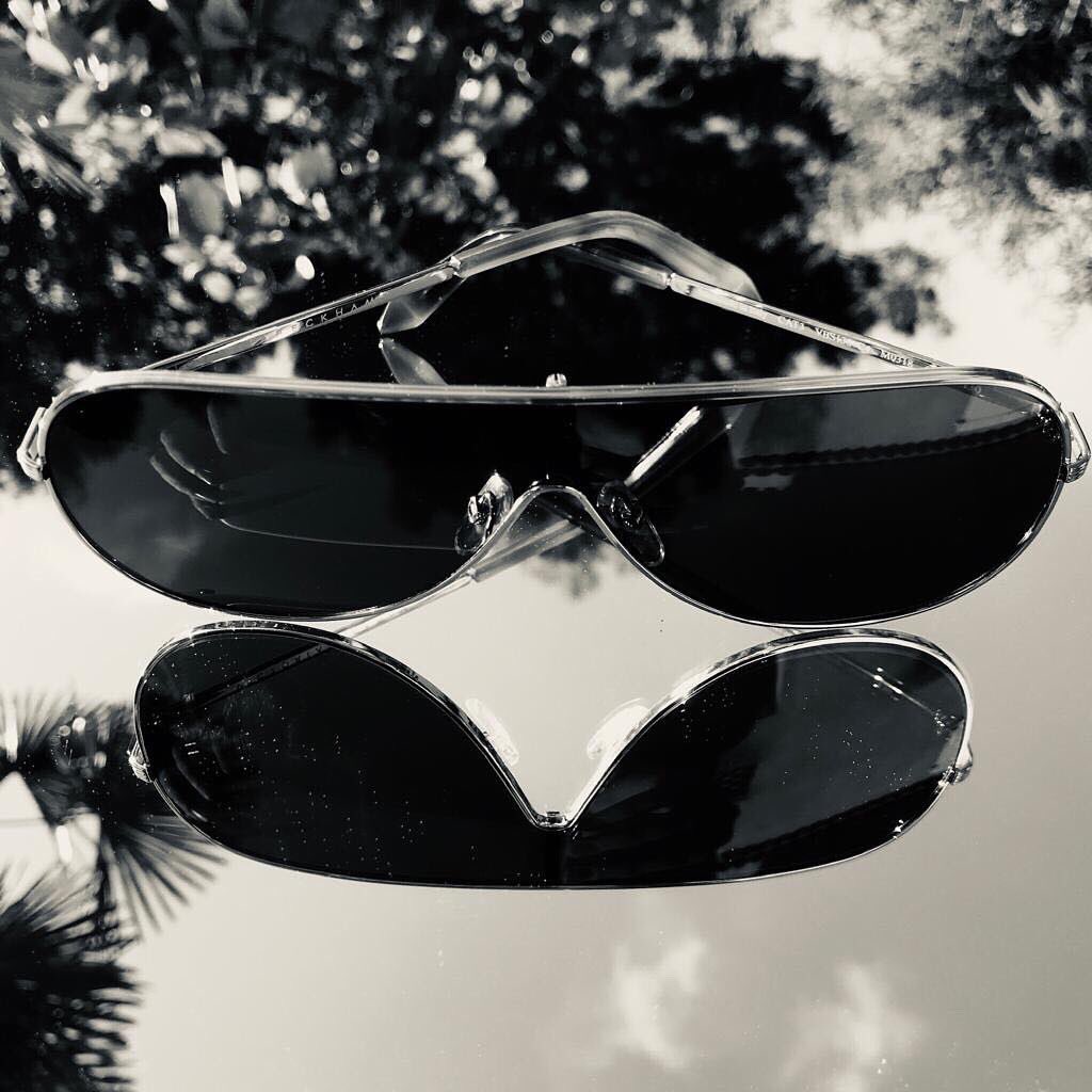 ShadesByHito's tweet photo. Plus que quelques jours avant l’ouverture de la boutique 😎 Cette année retrouvez @victoriabeckham eyewear collection 😍
Shades By Hito boutique Opening Soon 🕶 #ShadesByHito
.
#victoriabeckham #eyewear #sunglassess #sunglasses😎 #lunettesdesoleil #antibesjuanlespins #juanlespins https://t.co/MOGTE1YNkH