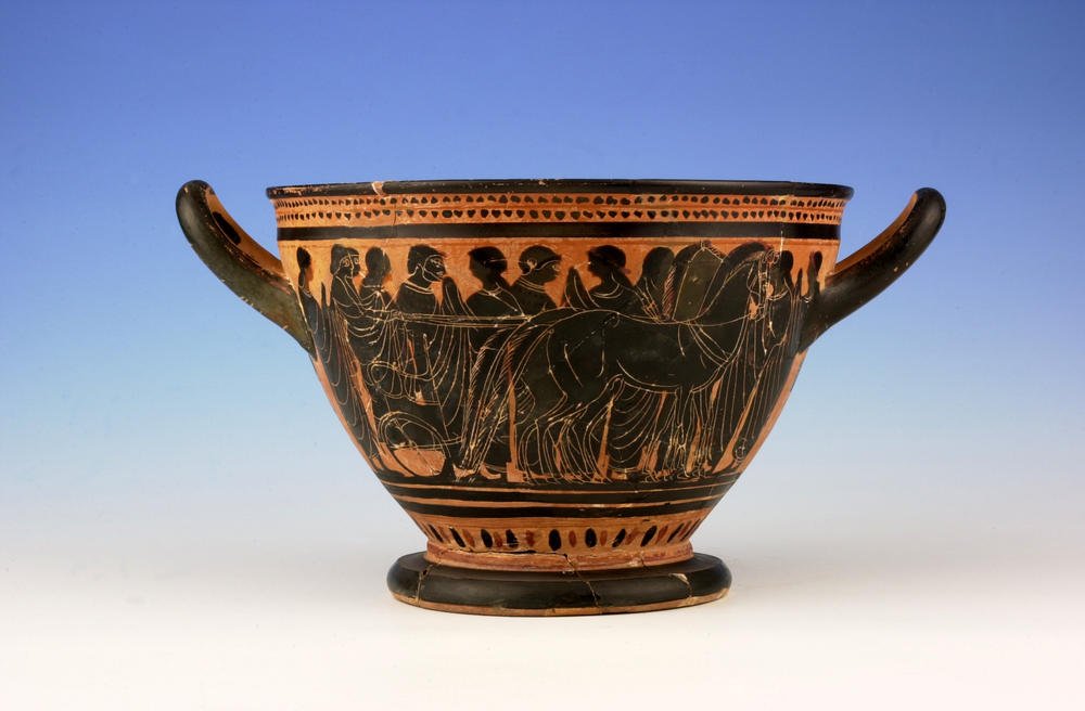 uremuseum's tweet photo. Shockingly by modern standards, an ancient Greek girl could be married as early as 12 and normally before 15, often to a much older man, as arranged by a male relative. This skyphos depicts a wedding procession, the bride and groom in a chariot for all to see. #womenshistorymonth https://t.co/a4sl64798y