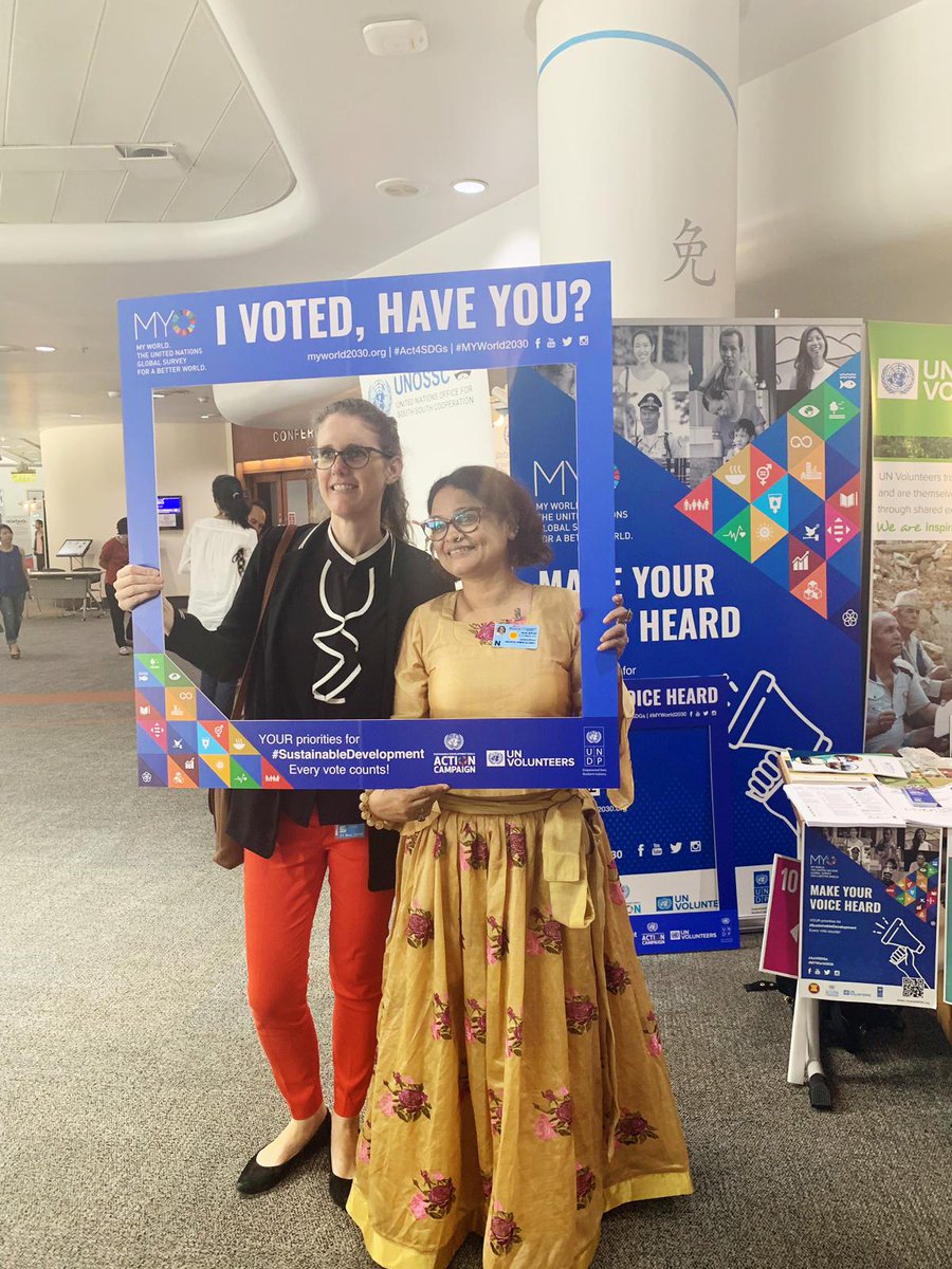 Hanniemeesters's tweet photo. Women from across the globe making their voices heard! We stand for #inclusion #equality #empowerment #ClimateAction #Globalgoals. What about you? Say it here: https://t.co/c7ZAmnYIFt #APFSD #APFSD2019 💪#Myworld2030🌏🇺🇳#SDGs https://t.co/5YszaH6PNt