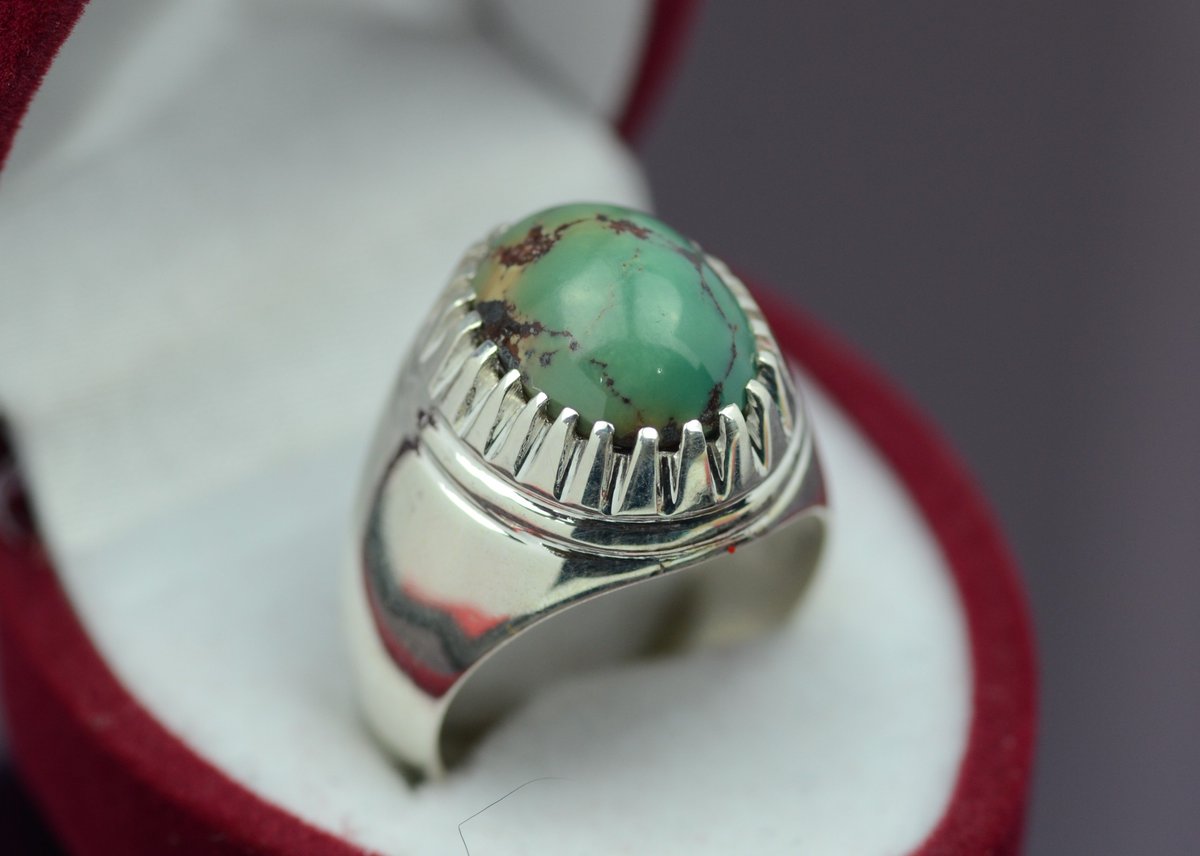 craft_native's tweet image. Find Old Rare Feroza Sabza Turquoise Mens Sterling Silver 925 Handmade Ring.
The ring showcases an elegant design with unique Turquoise Feroza stone.
#Gemstone #Unheated #Untreated #Turquoise #sterlingsilver #artisan #handmade #ring #menswear #Mensfashion #Sabza #Hussani #Feroza