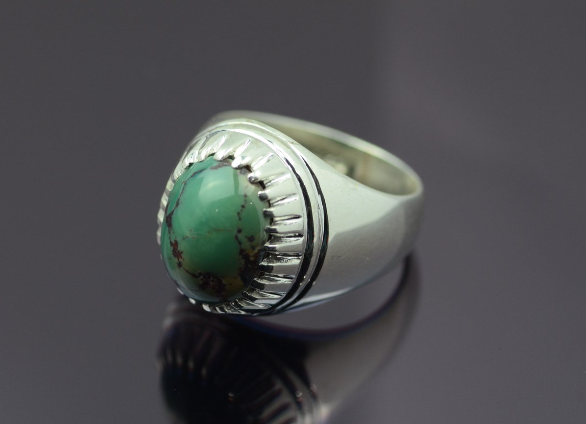 craft_native's tweet image. Find Old Rare Feroza Sabza Turquoise Mens Sterling Silver 925 Handmade Ring.
The ring showcases an elegant design with unique Turquoise Feroza stone.
#Gemstone #Unheated #Untreated #Turquoise #sterlingsilver #artisan #handmade #ring #menswear #Mensfashion #Sabza #Hussani #Feroza