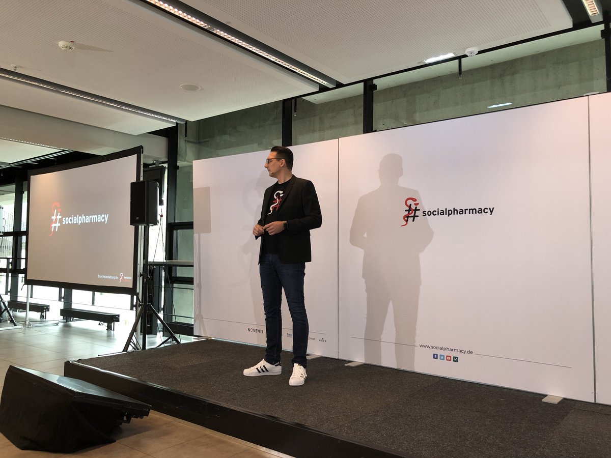 <a href="/steffen_kuhnert/">Steffen Kuhnert</a> bei seiner Begrüßung. Klare Worte❗️

#socialpharmacy | #HeilenundWirtschafteninBalance | #DieDigitaleApotheke | #BeratungUndNaehe | #ApothekeKannMehr | #MehrErfolgmitDeinerApotheke | #DigitalisierunginderApotheke