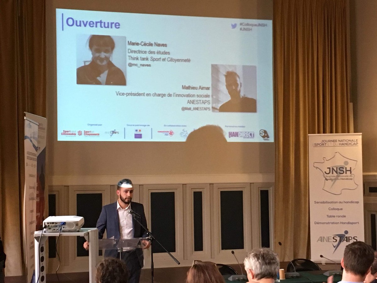MathiasGoasmat's tweet photo. La première table ronde « Développer la pratique sportive dans le cadre fédéral » du #colloqueJNSH, modéré par @rozoycharles et @yanisbacha a débuté. Merci aux intervenants et aux nombreuses personnes dans la salle pour leur présence !
#JNSH2019 https://t.co/7jBveAHHit