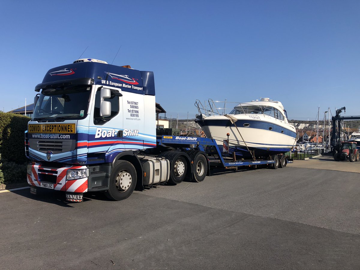 ShiftBoat's tweet image. Bavaria 33 sport loaded in Port Solent, first load in charge for me and many more to come @boatshiftSimon