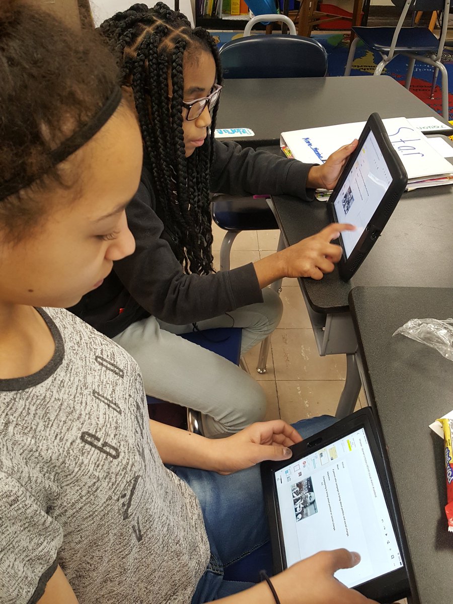 MsTay_Tay5's tweet photo. 🚺Learning about Women's History. The student said she is not going to post a picture of Rosa going to jail! #futureNmedia❤ ILOVEIT! 
 #rigor #relationships #relevance #results
#womenhistorymonth #cooperativelearning #googleslides #vocabulary @warford_pta @EducateNEdwards https://t.co/sKZjxH99qq
