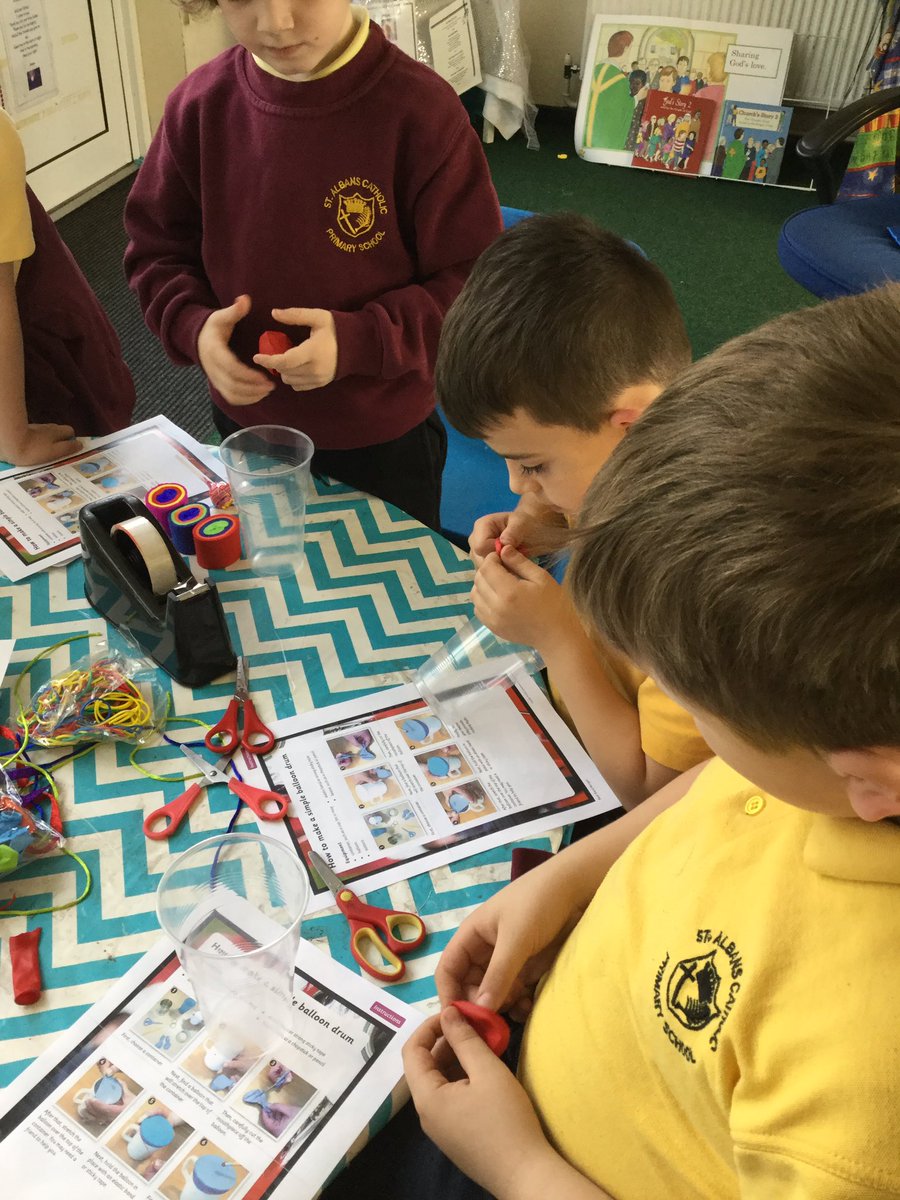 StAlbansSchool1's tweet photo. #SACPSY2 are following instructions to make musical instruments #SACPSFUN #SACPSSCI #SACPSCREATIVITY https://t.co/YrAE0IzkbX