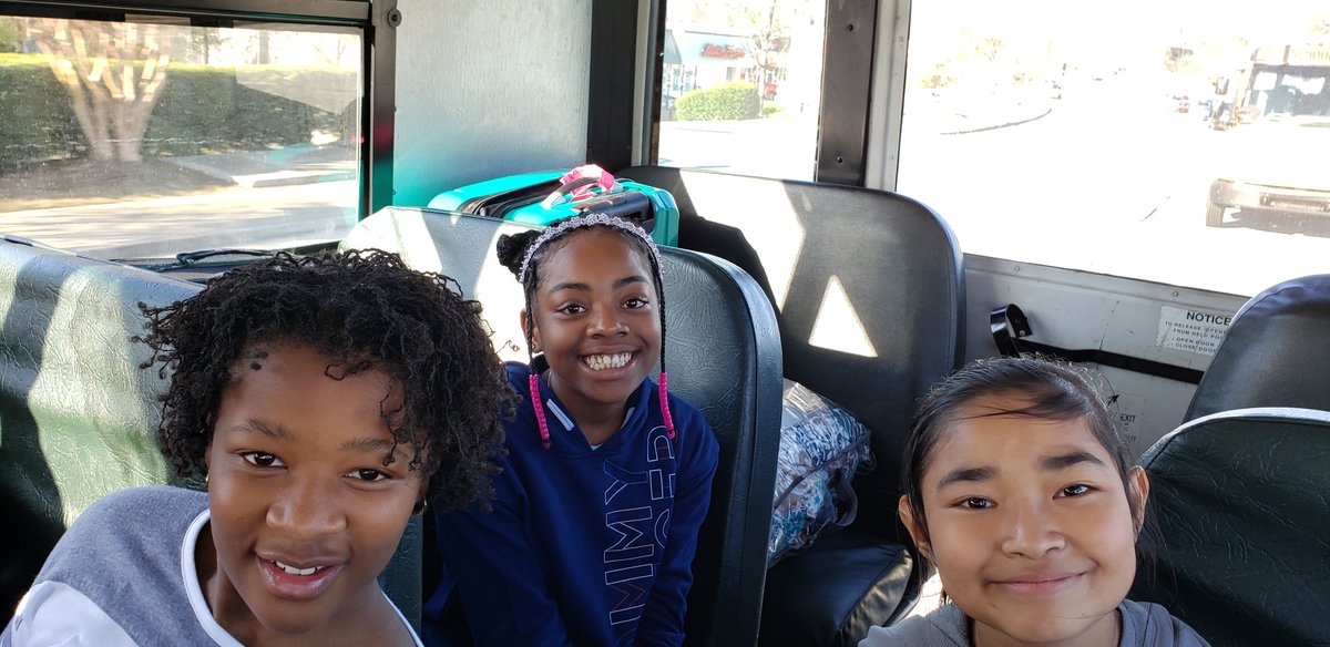 Our @sims_ivyleague 5th grade scholars are off!!! Environmental Sciences outside the classroom at its BEST with <a href="/ScienceWithMsB/">Tallia B</a> The Wheels on the Bus Goes Round and Round!!! #ScienceRocks #LearningOutsidetheClassroom #EngagingScience